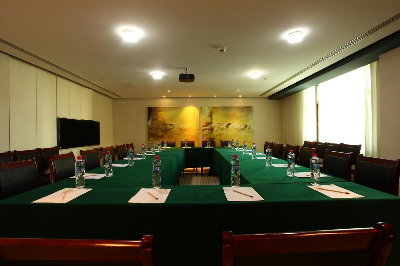 Metropolo, Qingdao, Chengyang People'S Government Exterior photo